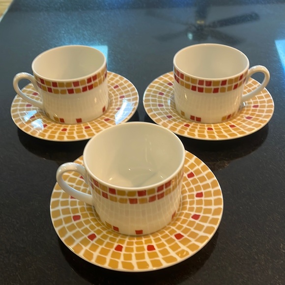 Red & Gold Mosaic Cup & Saucer by Bridget Dobson - Set of 3 - Picture 1 of 9